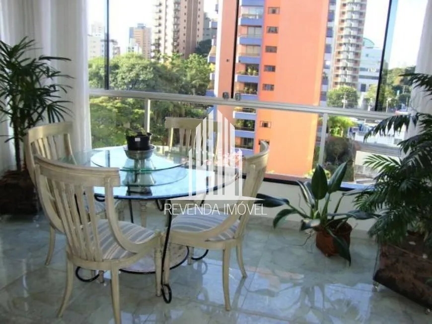 Foto 1 de Apartamento com 3 Quartos à venda, 262m² em Indianópolis, São Paulo