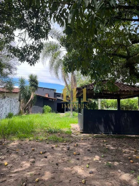 Foto 1 de Fazenda/Sítio com 3 Quartos à venda, 2700m² em Esplanada Independência, Taubaté