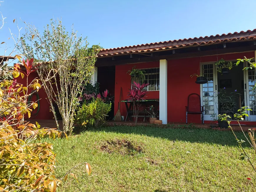 Foto 1 de Casa com 3 Quartos à venda, 102m² em Area Rural de Arandu, Arandu