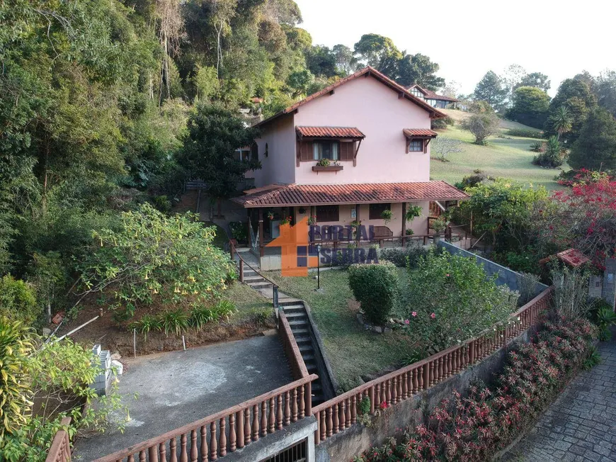 Foto 1 de Casa com 2 Quartos à venda, 168m² em Cascata do Imbuí, Teresópolis