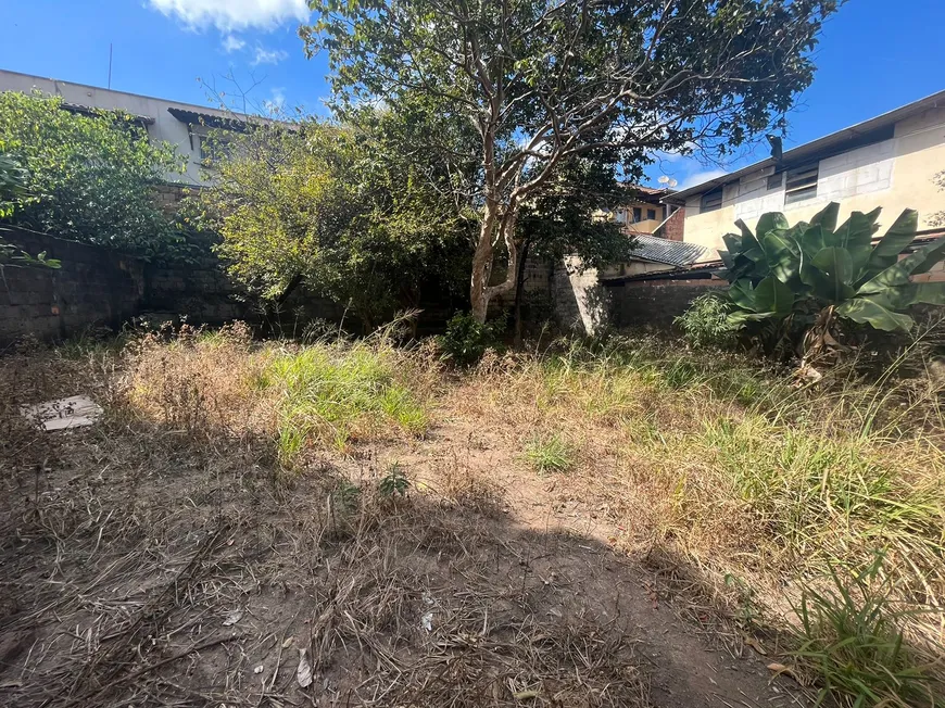 Foto 1 de Lote/Terreno à venda, 600m² em Darcy Vargas, Contagem