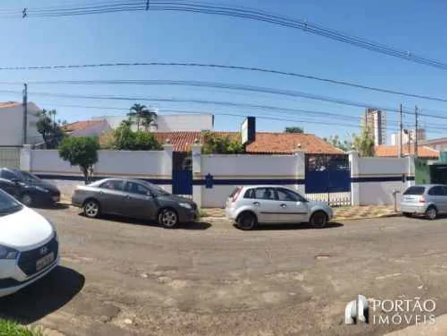 Foto 1 de Casa com 6 Quartos para alugar, 600m² em Jardim Estoril II, Bauru