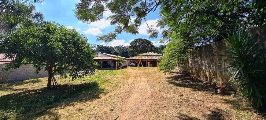 Foto 1 de Fazenda/Sítio com 3 Quartos para venda ou aluguel, 220m² em Estância das Flores, Vinhedo