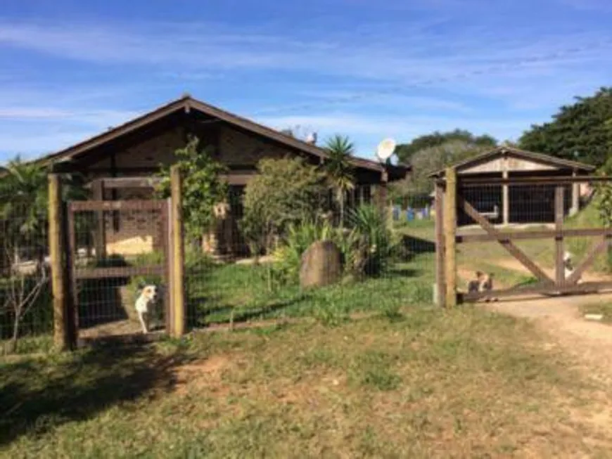 Foto 1 de Fazenda/Sítio com 6 Quartos à venda, 900m² em Santa Cecilia, Viamão