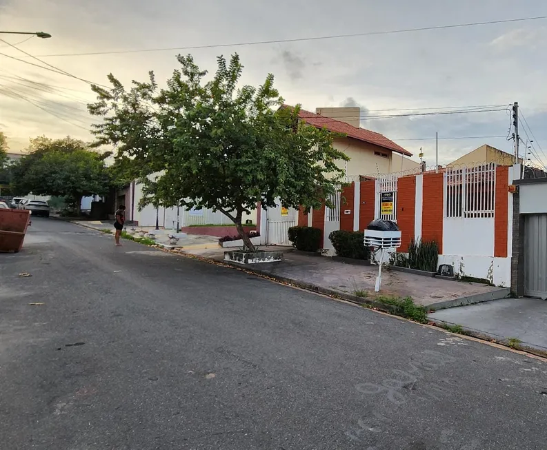 Foto 1 de Casa com 4 Quartos à venda, 200m² em Jardim Primavera, Cuiabá