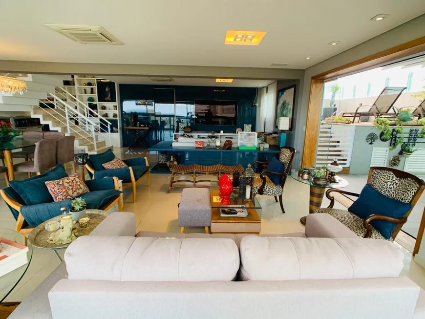 Foto 1 de Cobertura com 4 Quartos para alugar, 400m² em Gonzaga, Santos