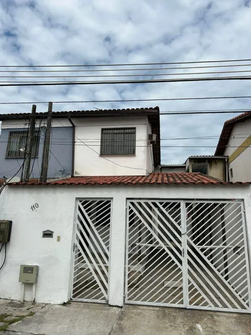 Foto 1 de Sobrado com 2 Quartos à venda, 130m² em Santíssimo, Rio de Janeiro