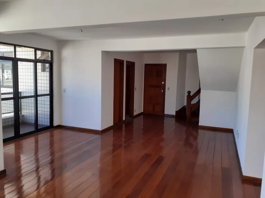 Foto 1 de Cobertura com 4 Quartos à venda, 260m² em São Mateus, Juiz de Fora