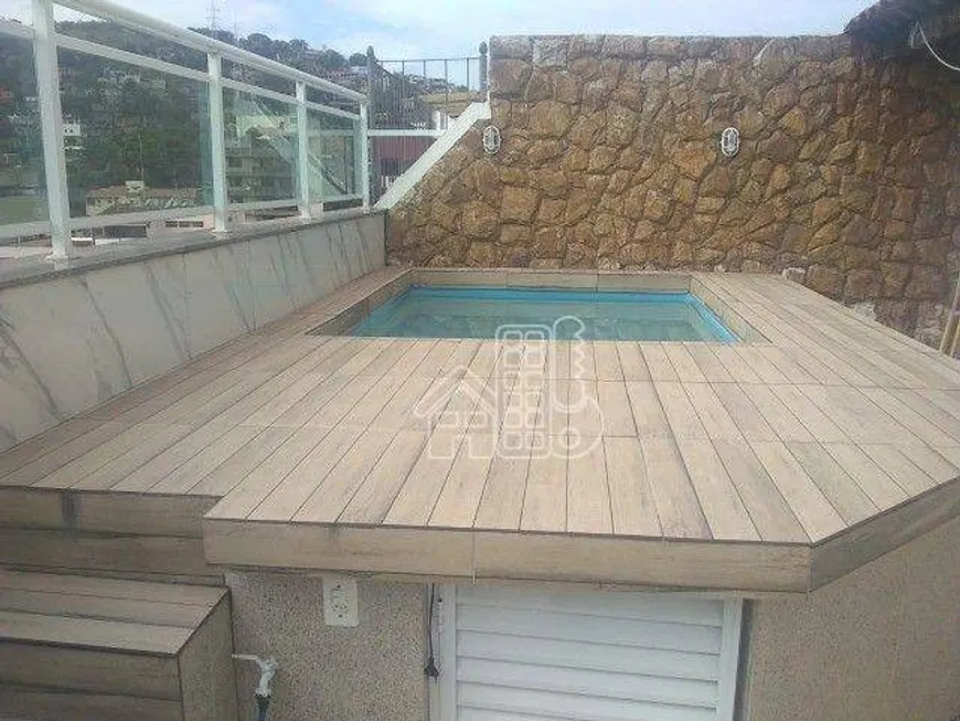 Foto 1 de Cobertura com 2 Quartos à venda, 195m² em Icaraí, Niterói