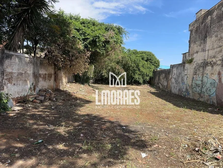 Foto 1 de Lote/Terreno à venda, 389m² em Bom Jesus, Uberlândia