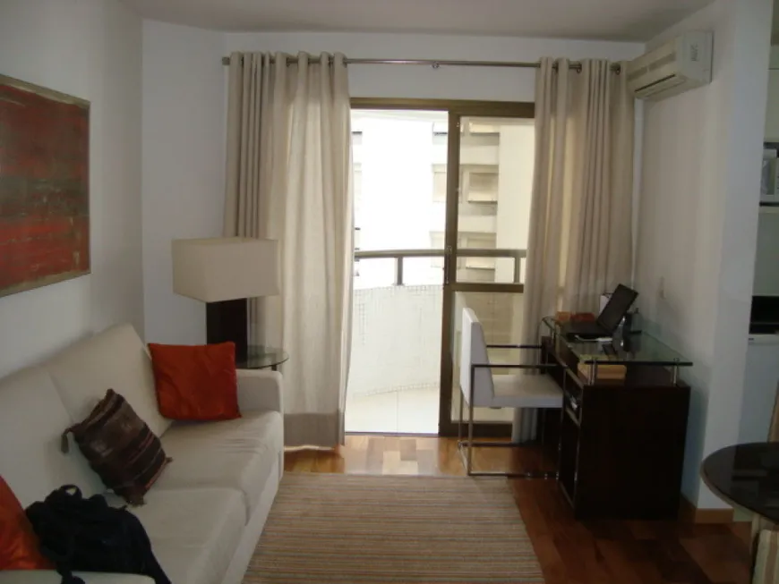 Foto 1 de Flat com 1 Quarto para alugar, 48m² em Bela Vista, São Paulo