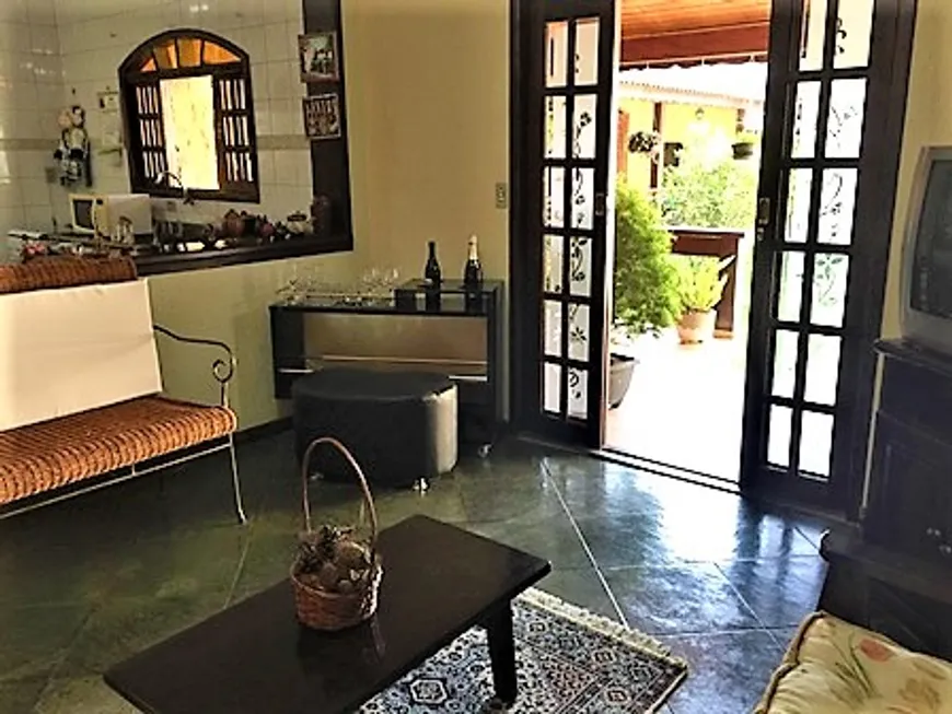 Foto 1 de Casa de Condomínio com 3 Quartos à venda, 185m² em Arujá Country Club, Arujá