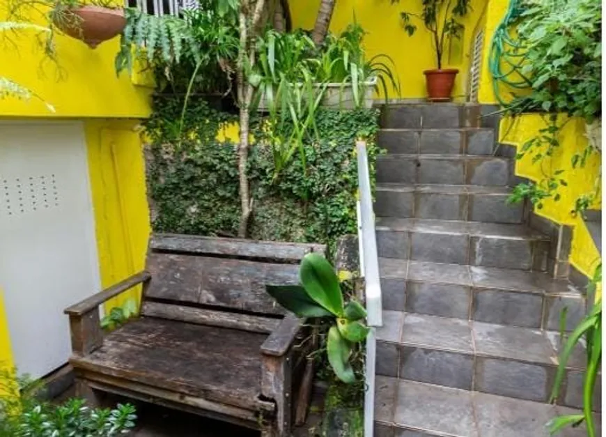 Foto 1 de Casa com 2 Quartos para alugar, 100m² em Lapa, São Paulo