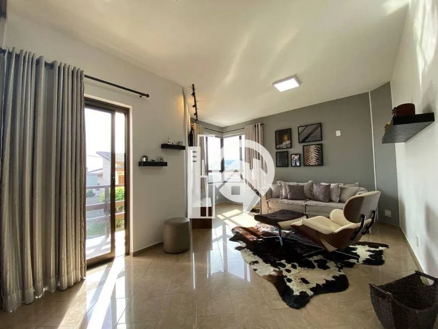 Foto 1 de Casa de Condomínio com 3 Quartos à venda, 275m² em Jardim Coleginho, Jacareí