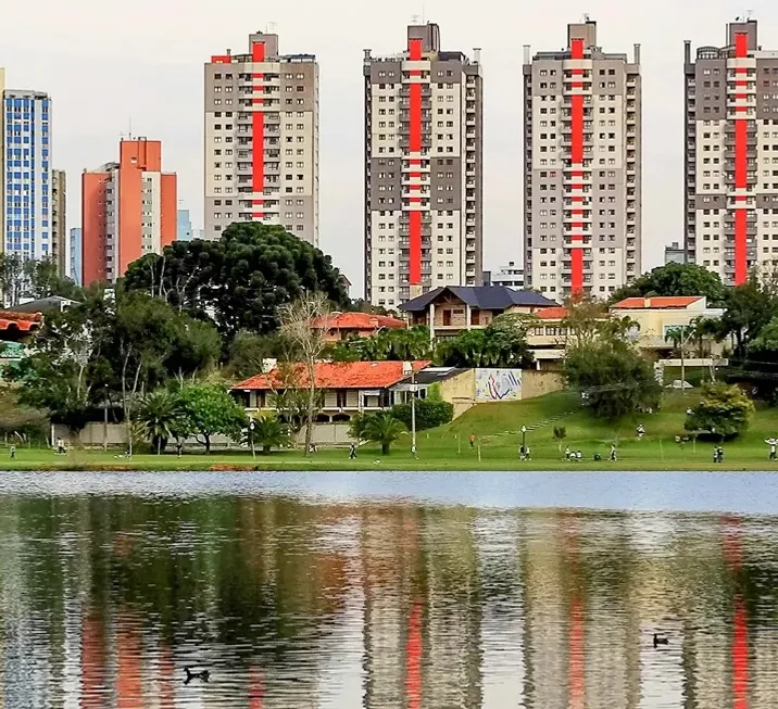 Foto 1 de Apartamento com 4 Quartos à venda, 125m² em Champagnat, Curitiba