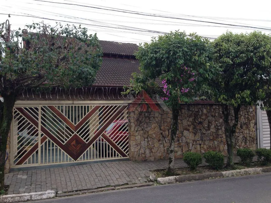 Foto 1 de Sobrado com 3 Quartos à venda, 260m² em Vila Amorim, Suzano