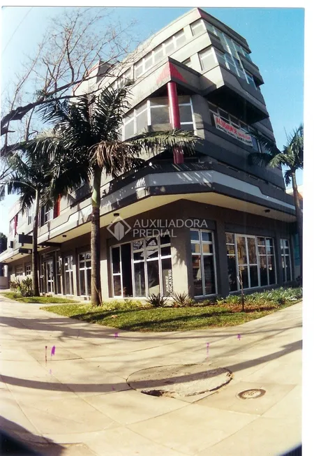 Foto 1 de Ponto Comercial para alugar, 170m² em Navegantes, Porto Alegre