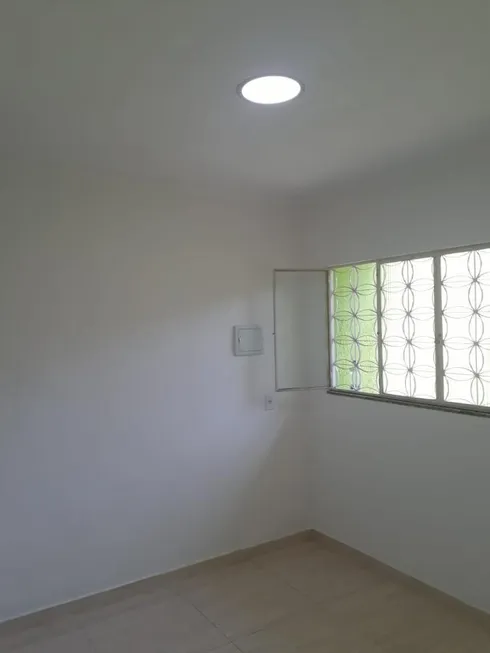 Foto 1 de Casa com 2 Quartos para alugar, 55m² em Bangu, Rio de Janeiro