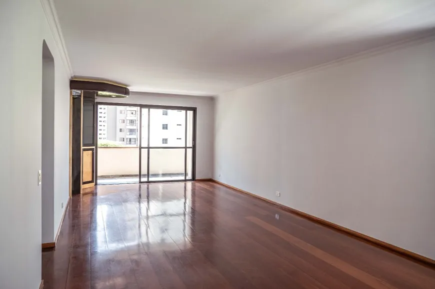 Foto 1 de Apartamento com 3 Quartos à venda, 207m² em Brooklin, São Paulo
