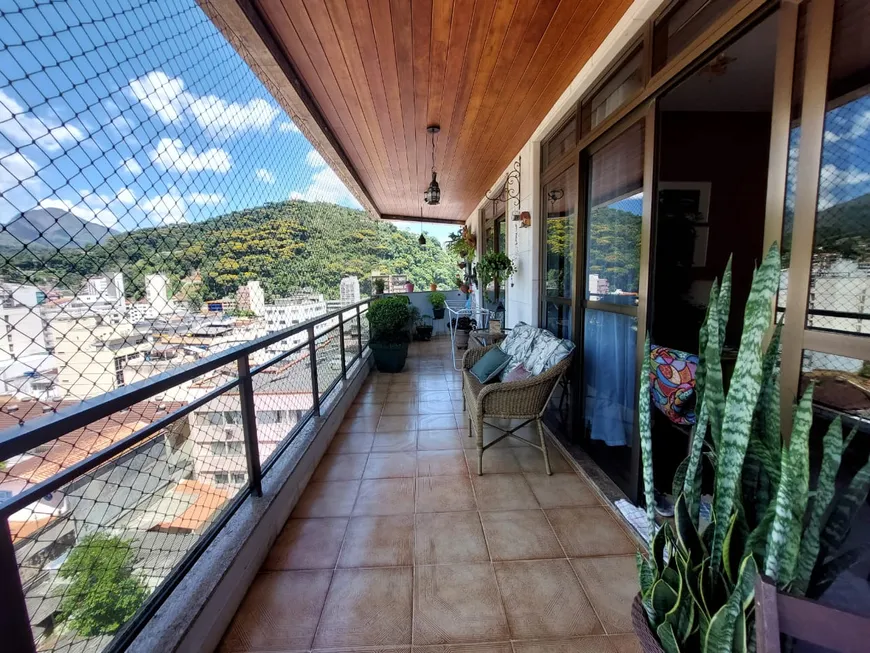 Foto 1 de Apartamento com 4 Quartos à venda, 137m² em Varzea, Teresópolis