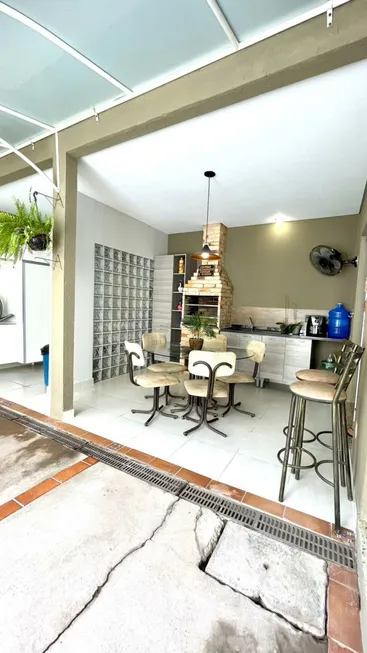 Foto 1 de Casa com 3 Quartos à venda, 145m² em Jardim Mariana, Cuiabá