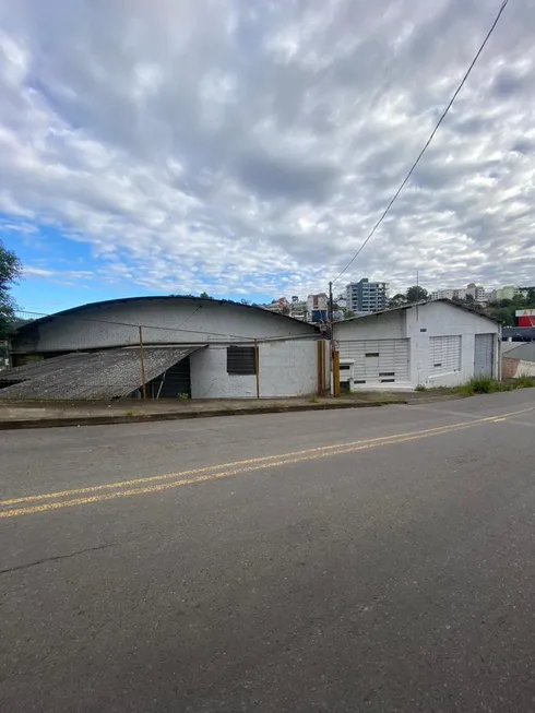 Foto 1 de Galpão/Depósito/Armazém para alugar, 800m² em São Leopoldo, Caxias do Sul