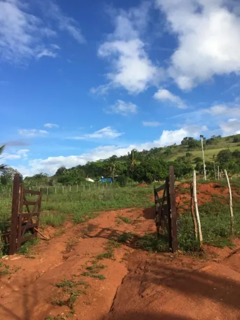 Foto 1 de Fazenda/Sítio com 3 Quartos à venda, 130m² em Pirituba, Vitória de Santo Antão