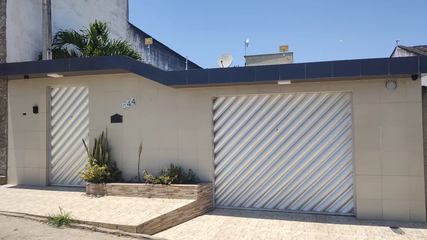 Foto 1 de Casa com 2 Quartos à venda, 65m² em CIDADE JARDIM, Caruaru