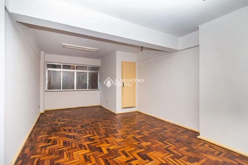 Foto 1 de Sala Comercial para alugar, 38m² em Centro Histórico, Porto Alegre