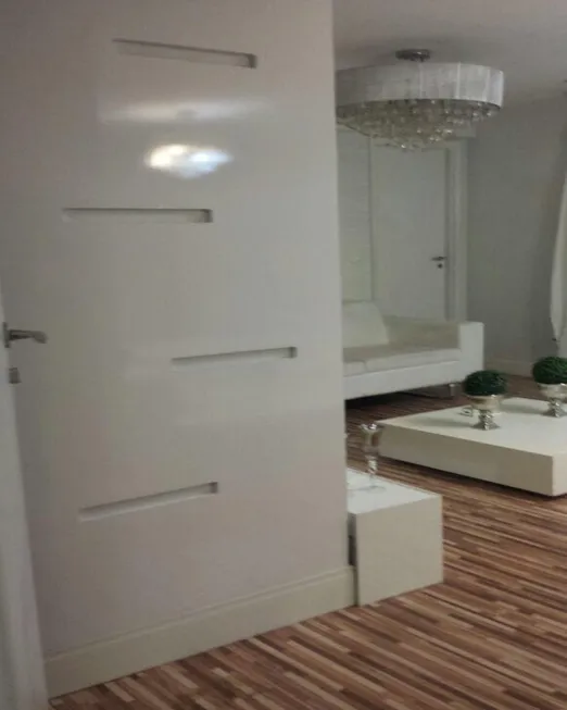 Foto 1 de Apartamento com 3 Quartos à venda, 96m² em Barra Funda, São Paulo