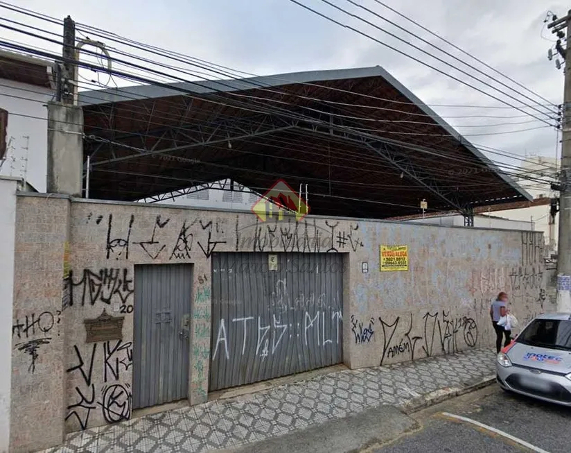 Foto 1 de Sobrado com 9 Quartos para venda ou aluguel, 813m² em Centro, Taubaté