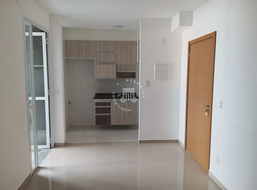 Foto 1 de Apartamento com 2 Quartos para alugar, 77m² em Horto Florestal, Jundiaí