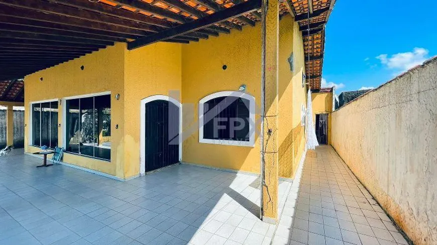 Foto 1 de Casa com 2 Quartos à venda, 274m² em Jardim das Palmeiras, Itanhaém