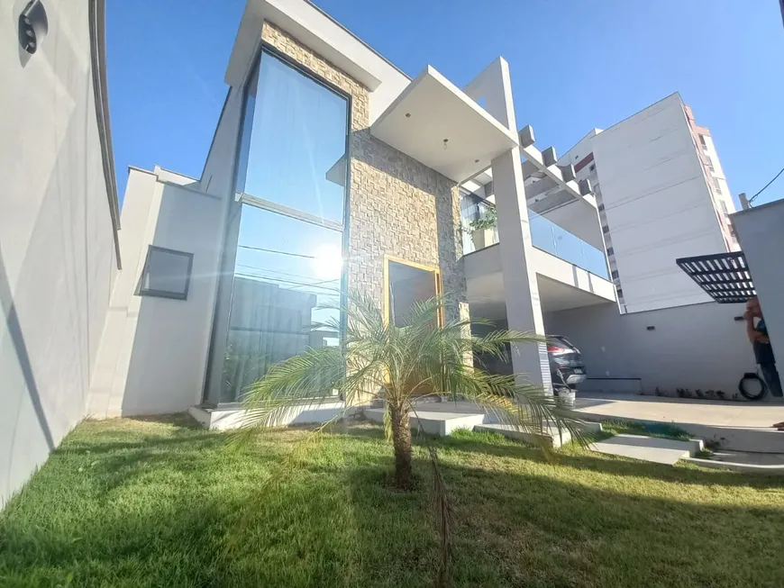 Foto 1 de Casa com 2 Quartos à venda, 220m² em Jardim Amália, Volta Redonda