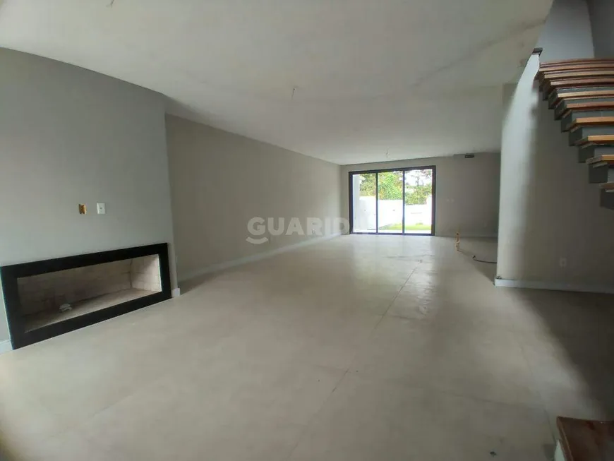 Foto 1 de Casa com 3 Quartos para alugar, 190m² em Ipanema, Porto Alegre