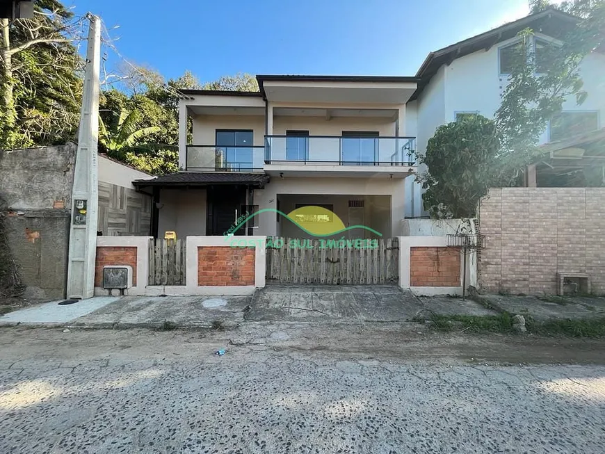 Foto 1 de Casa com 5 Quartos à venda, 220m² em Pântano do Sul, Florianópolis