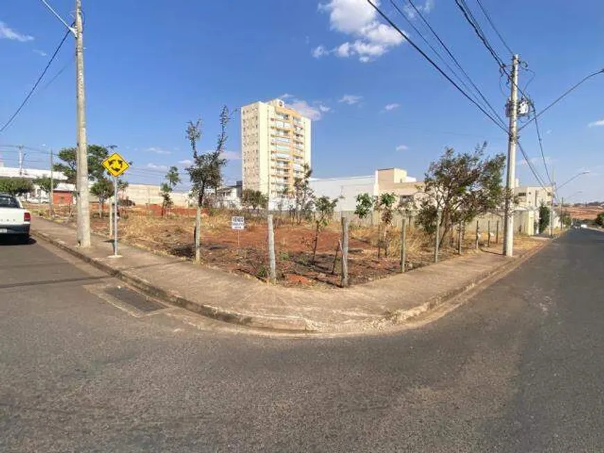 Foto 1 de Lote/Terreno à venda, 334m² em Bosque dos Buritis, Uberlândia