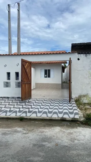 Foto 1 de Casa com 2 Quartos à venda, 65m² em Verde Mar, Itanhaém