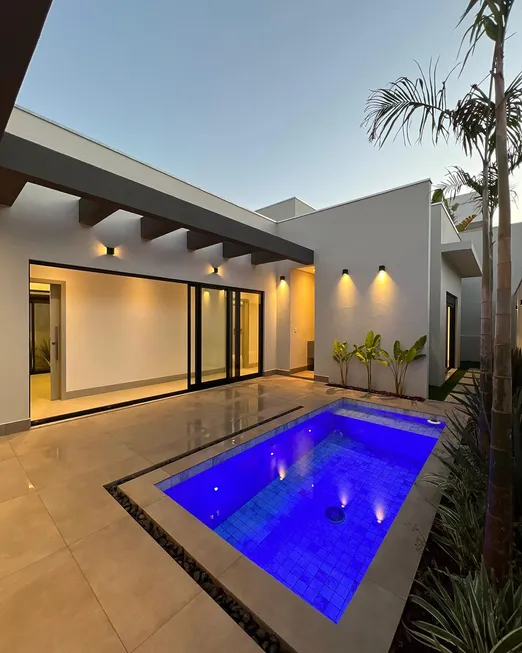 Foto 1 de Casa de Condomínio com 3 Quartos à venda, 200m² em Splendido, Uberlândia