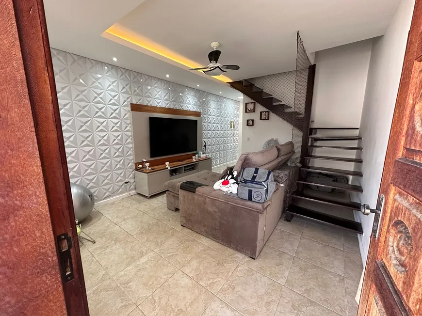 Foto 1 de Casa com 3 Quartos à venda, 110m² em Mutuá, São Gonçalo