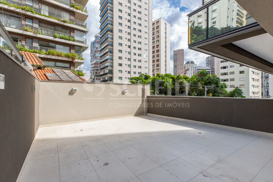 Foto 1 de Apartamento com 2 Quartos à venda, 117m² em Vila Nova Conceição, São Paulo