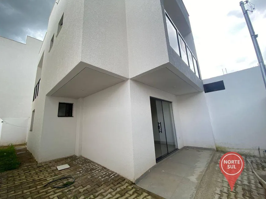 Foto 1 de Casa com 3 Quartos à venda, 99m² em Masterville, Sarzedo