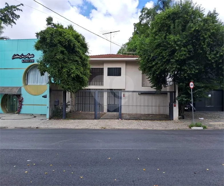 Foto 1 de com 2 Quartos para alugar, 200m² em Jardim América, São Paulo