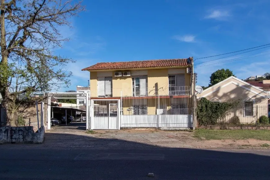 Foto 1 de Ponto Comercial com 3 Quartos à venda, 111m² em Medianeira, Porto Alegre