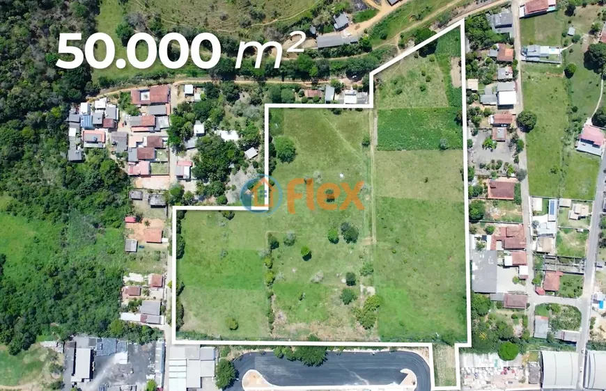 Foto 1 de Lote/Terreno à venda, 50000m² em Universal, Viana