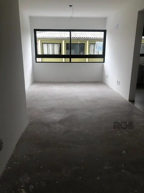 Foto 1 de Apartamento com 2 Quartos para alugar, 64m² em Passo da Areia, Porto Alegre