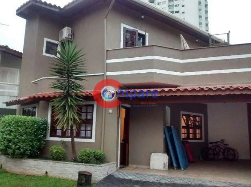 Foto 1 de Sobrado com 4 Quartos à venda, 210m² em Vila Rosalia, Guarulhos