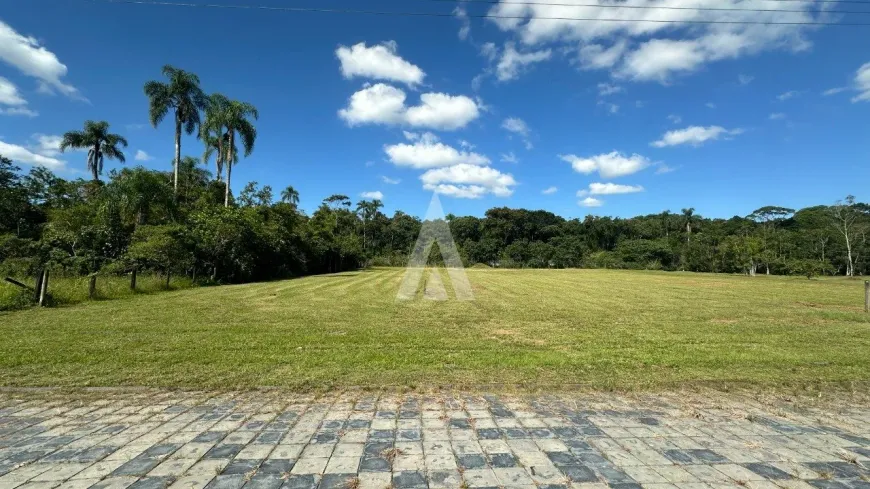 Foto 1 de Lote/Terreno à venda em Pirabeiraba, Joinville