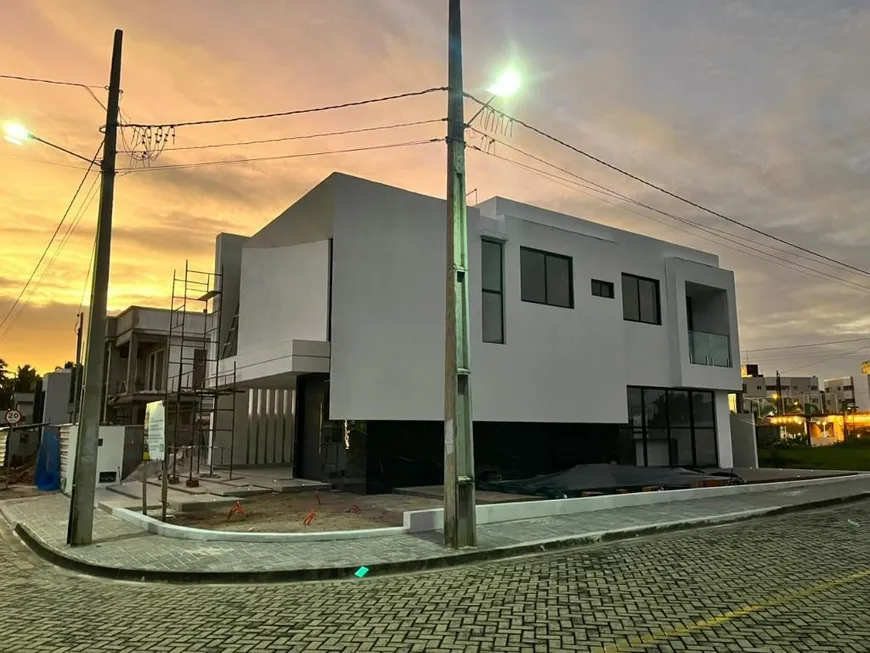 Foto 1 de Casa de Condomínio com 4 Quartos à venda, 219m² em Muçumagro, João Pessoa