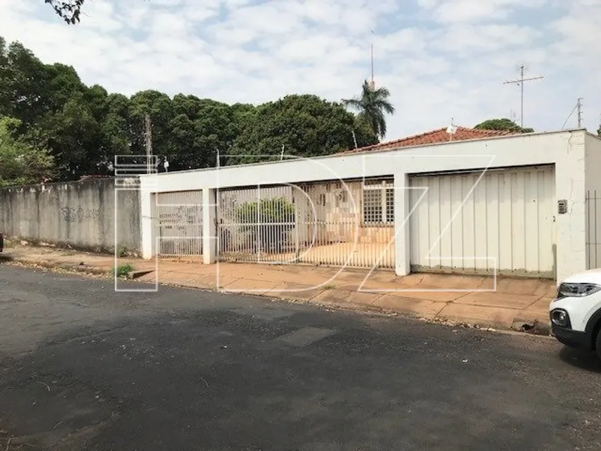 Foto 1 de Sala Comercial com 4 Quartos à venda, 300m² em Jardim Primavera, Araraquara
